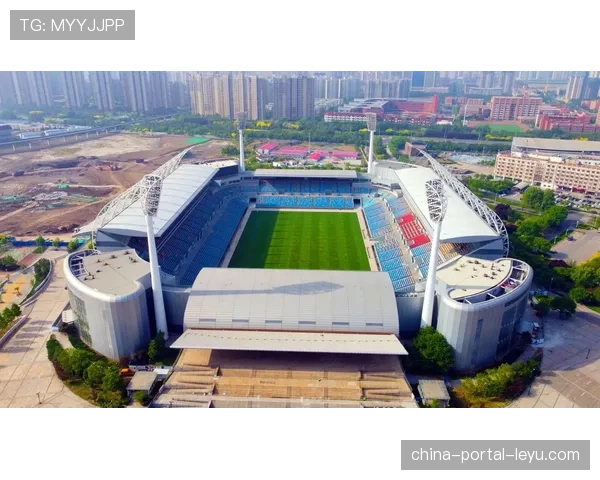 专业足球场建设巡礼:成都凤凰山足球场上座率持续领跑中超 专业足球场建设巡礼:成都凤凰山足球场上座率持续领跑中超